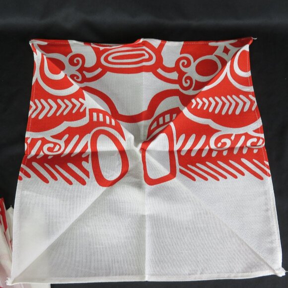 Vintage Tahitian Tablecloth 8 Napkins Hand Round 62 inch Red White Polynesian - Picture 3 of 10